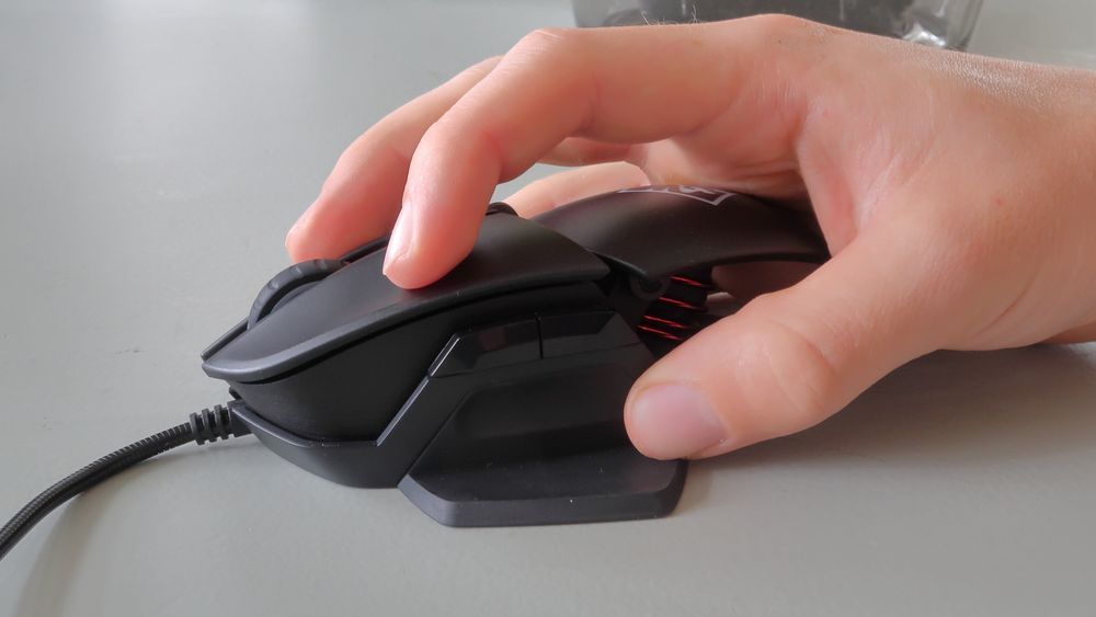 TEST: HP Omen Reactor Gamer.no Test av spillmus: Det er som å plugge hånda inn i maskinen